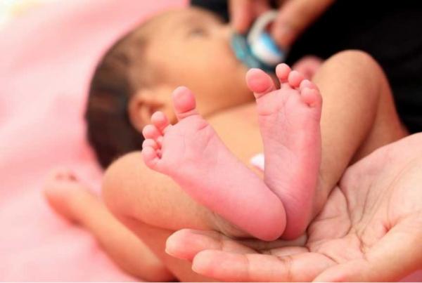 مأساة... صدمة أسرة مغربية بإيطاليا بعد وفاة طفلهم الرضيع بطريقة مُؤلمة