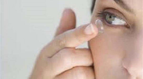 دراسة: العدسات غير الطبية تزيد معدلات إصابة العين بالفيروسات