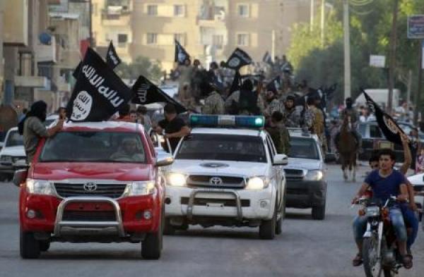 تنظيم "الدولة الإسلامية" يقتل 232 شخصا بينهم ضباط أمن سابقون