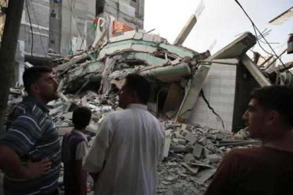 اسرائيل تدمر منزل إسماعيل هنية بقصف صاروخي