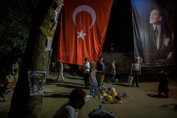اردوغان يعد المحتجين بعدم المس بحديقة جيزي في الوقت الحالي