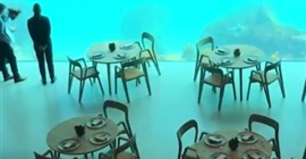 "UNDER" أول مطعم تحت الماء (فيديو)