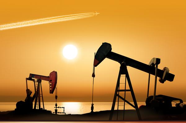 دول الخليج ستتكبد خسائر بنحو 215 مليار دولار في حالة استمرار انخفاض أسعار النفط