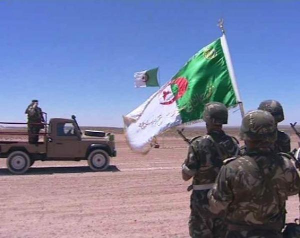 في استفزاز جديد، الجيش الجزائري ينهي مناورات عسكرية قرب الحدود مع المغرب ويؤكد جاهزيته لمواجهة "الأعداء"