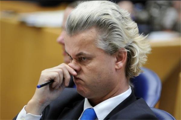 السياسي الهولندي المتطرف خِيرت فيلدرز يبدأ حملته الانتخابية بالإساءة للمغاربة
