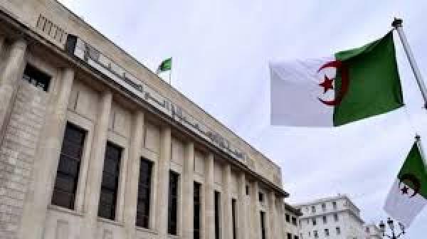 ضربة قاسية للاقتصاد الجزائري