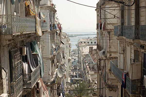 مؤشر عالمي يصنف الجزائر العاصمة ضمن أسوأ المدن للعيش في العالم