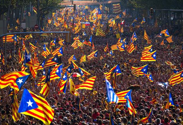 المحكمة الدستورية الاسبانية "تبطل" قانون استفتاء كتالونيا