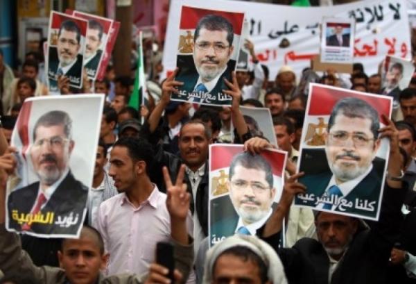 مسيرة أنصار مرسي تصل دار "الحرس" وسط استنفار أمني