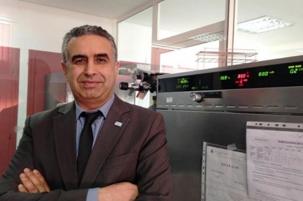 البروفيسور "الإبراهيمي" يعلن فك شفرة جينومات فيروس "كورونا" في المغرب