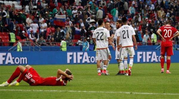 المكسيك تهزم روسيا وتقصيها من بطولة كأس القارات (فيديو)