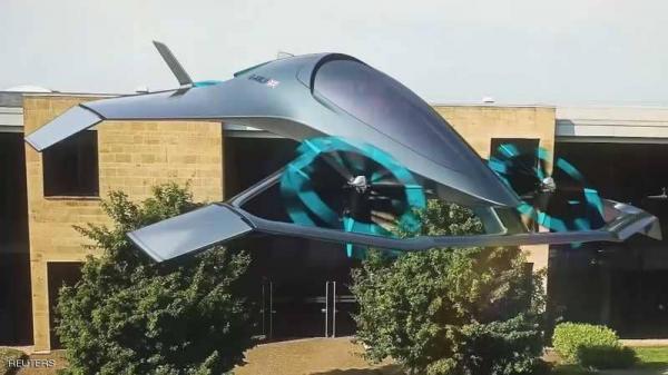 أستون مارتن تكشف عن نموذج مصغر لسيارة رياضية طائرة