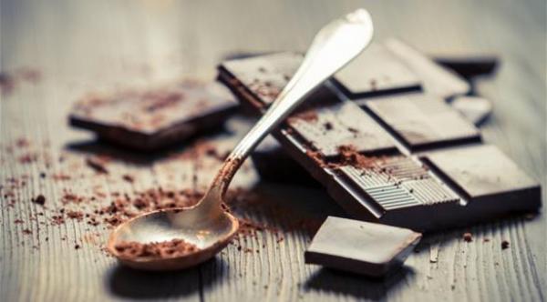 لماذا تعتبر الشوكولا الداكنة مفيدة للصحة؟