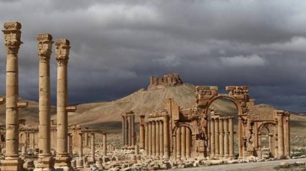 "داعش" يفجّر ثلاثة مدافن برجية في تدمر!