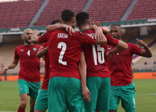 سيل من الفرص الضائعة.. المنتخب المغربي يكتفي بفوز صغير أمام جزر القمر ويتأهل إلى الدور الثاني.. فيديو