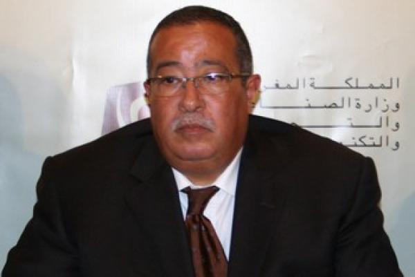 العدالة و التنمية تتهم اخشيشن بالتسبب في تدهور التعليم بالمغرب