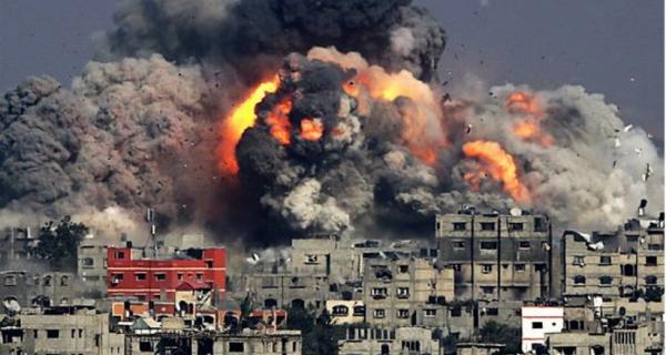 إسرائيل تقصف غزة بشكل عنيف ، فهل هي بداية تطبيق المخطط الأمريكي السعودي لتهجير الفلسطينيين إلى سيناء؟