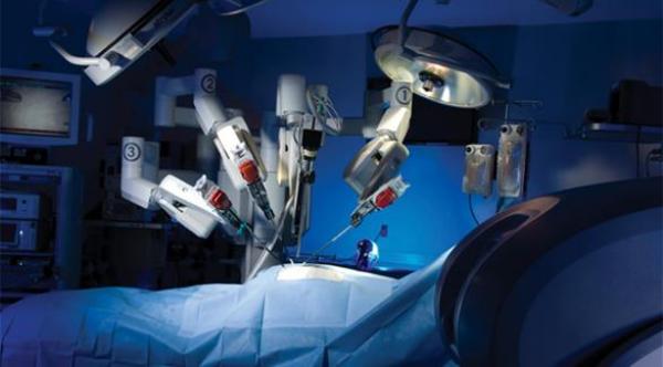 غوغل تصنع روبوتات للعمليات الجراحية