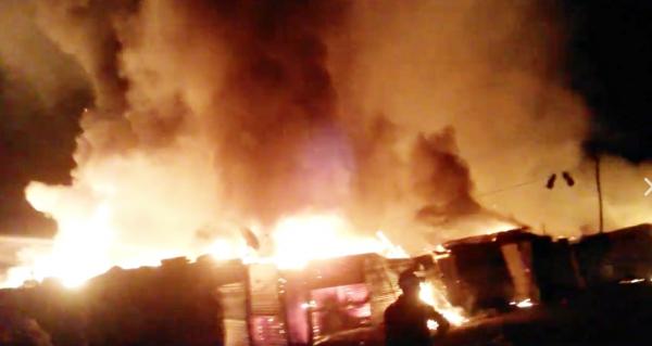 بالفيديو :" أخبارنا " تكشف معطيات جديدة عن الحريق المهول الذي أتى على دوار تازروت ليلة امس