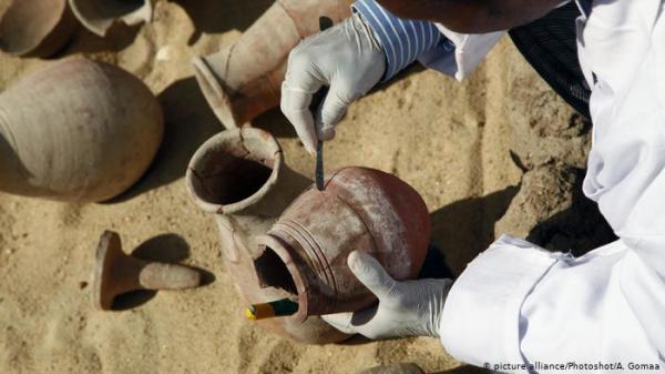 العثور على أقدم نقوش في تاريخ المنطقة بصحراء أسوان