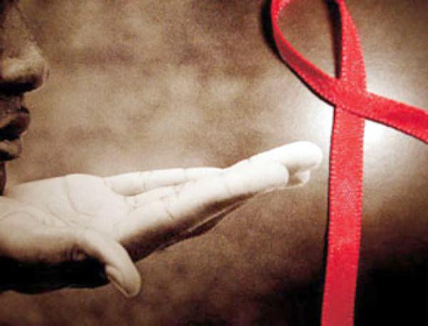 أبرز أعراض مرض نقص المناعة "الإيدز"