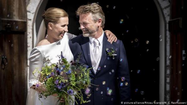 بعد تأجيل بسبب كورونا والسياسة.. رئيسة وزراء الدنمارك تتزوج
