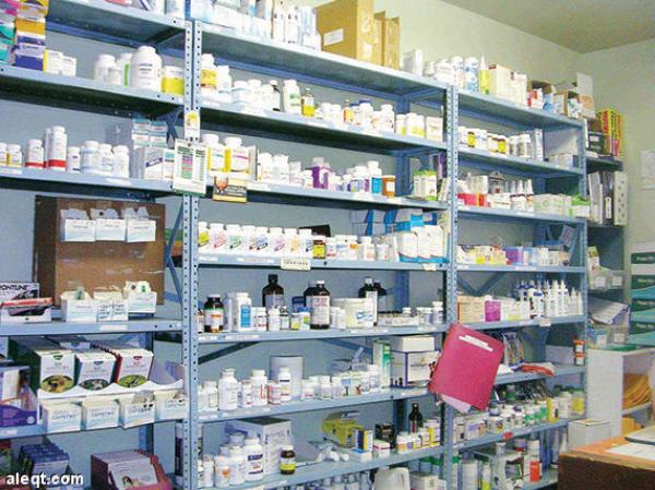 مواطنون في موقف صعب بعد تخلي الصيدليات عن بيع أدوية بعض الأمراض المزمنة