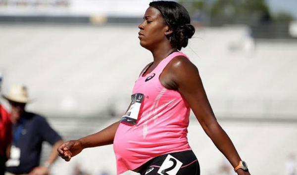 أمريكية حامل في الشهر التاسع  تخوض سباق 800 متر
