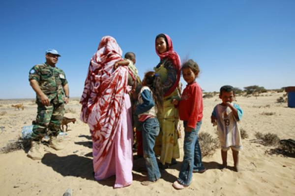 ساكنة مخيمات تندوف تراسل بان كيمون :  الحكم الذاتي أفضل آلية لحماية حقوق الإنسان الصحراوي
