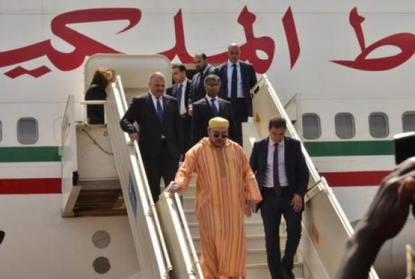 الملك محمد السادس يغادر أرض الوطن صوب رواندا و هؤلاء أعضاء الوفد الرسمي
