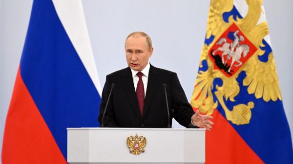 بعد مذكرة المحكمة الدولية ... هل سيتم توقيف "بوتين" وتقديمه للمحاكمة في "لاهاي"؟