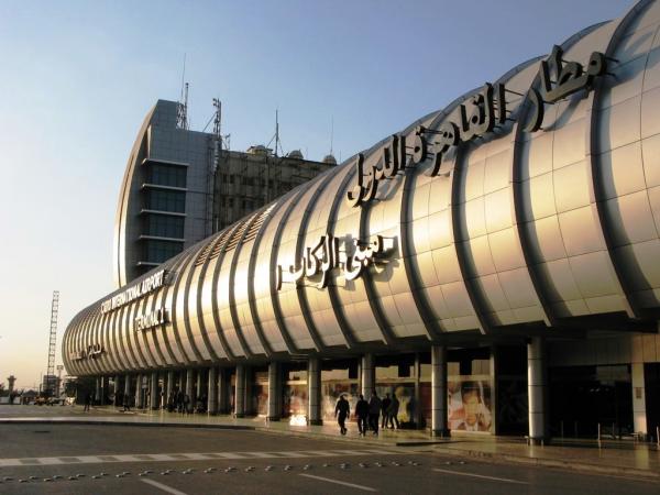 نجاة أكثر من 270 حاجا مغربيا من كارثة جوية بمطار القاهرة