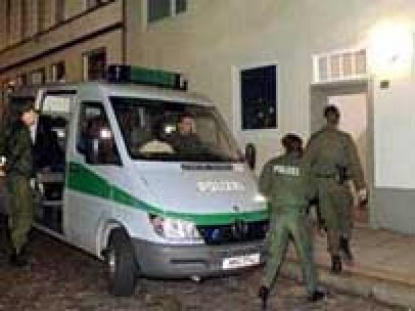 اعتقال 3 مغاربة في ألمانيا يشتبه في انتمائهم للقاعدة