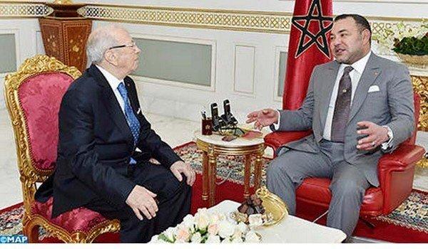 الملك محمد السادس يجري اتصالا هاتفيا مع الرئيس التونسي