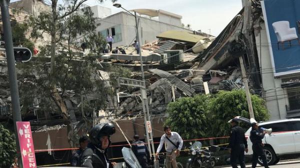 المكسيك.. مصرع ما لا يقل عن 49 شخصا في الزلزال العنيف الذي ضرب وسط البلاد