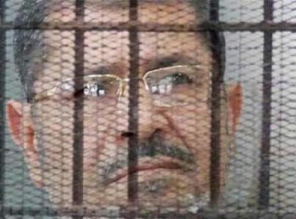 الحكم علي مرسي في قضية "التخابر" 16 مايو المقبل