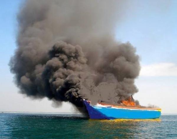 بوجدور: اندلاع حريق بمركب للصيد واللجنة المحلية لإنقاذ الأرواح البشرية خارج التغطية