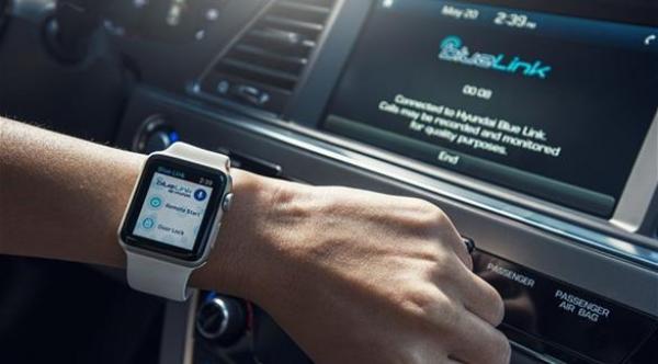 هيونداي تطلق تطبيقاً لساعة أبل للتحكم بسياراتها عن بعد