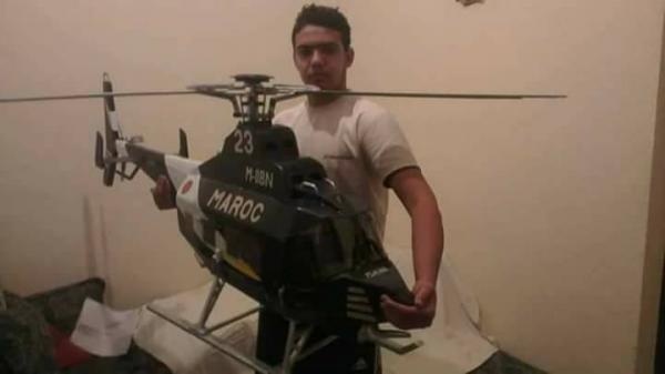 شاب مغربي ينجح في صنع "هيليكوبتر" متحكم فيها عن بعد (صور)