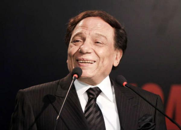 نقيب الممثلين المصريين يُوضح بشأن الحالة الصحية للفنان عادل إمام