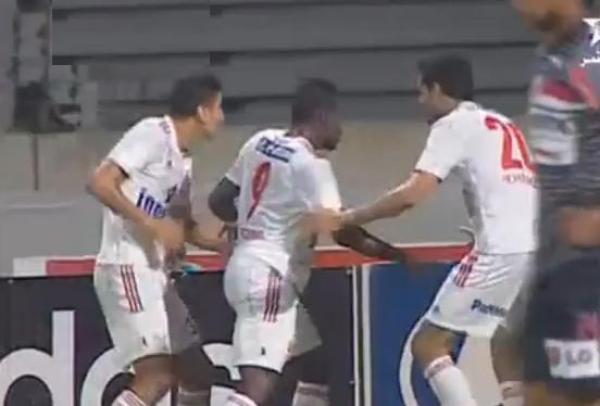 المغرب التطواني يجبر مضيفه الوداد البيضاوي على التعادل 2-2 (فيديو)