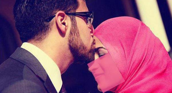 حكم تقبيل الزوجة و رؤيتها عارية في نهار رمضان