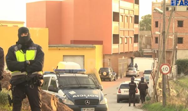 العثور على قنبلة داخل حي "المغاربة" بسبتة المحتلة يثير قلق الأمن الإسباني