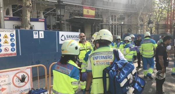 مصرع شخص واحد وإصابة ثمانية آخرين بجروح جراء انهيار جزء من فندق قيد الترميم وسط مدريد