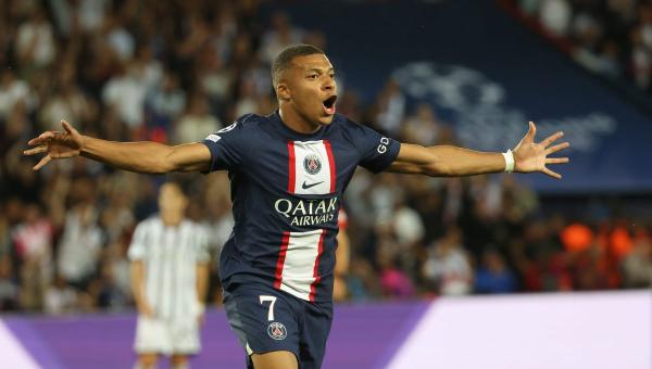 سان جيرمان يحرز لقب الدوري الفرنسي بعد سقوط موناكو