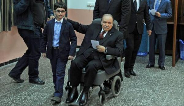 الجزائر: بوتفليقة رئيسا لولاية رابعة بنسبة 81% من الأصوات