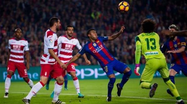 برشلونة يفوز بدون "ميسي" على الانتر ويحلق في الصدارة (فيديو)