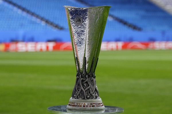 استعادة كأس الدوري الأوروبي بعد سرقته