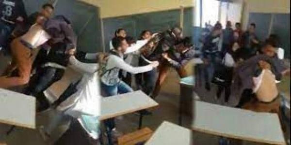 حدث في الجزائر: تلاميذ غاضبون يخربون مؤسساتهم ويودعون أساتذتهم بالبيض والحجارة