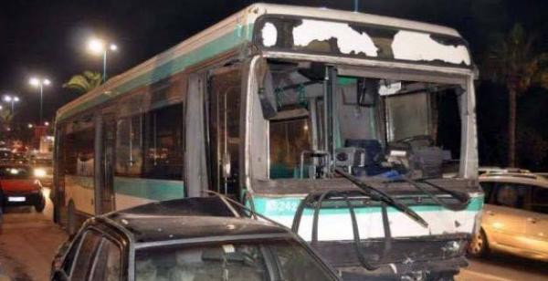 الدار البيضاء : حافلة نقل حضري "تشرمل" 16 سيارة في طريقها